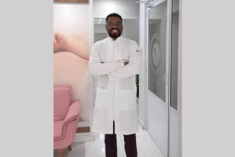 Segundo Oluwatosin Tolulope Ajidahun, o excesso de peso pode comprometer a qualidade dos espermatozoides.