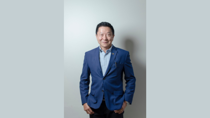 Milton Seigi Hayashi apresenta o minilifting como uma técnica moderna para rejuvenescimento facial sem grandes incisões.