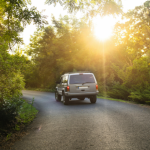 SUV híbrido ou elétrico: descubra com Sérgio Bento De Araújo qual solução oferece mais autonomia e economia no dia a dia urbano.